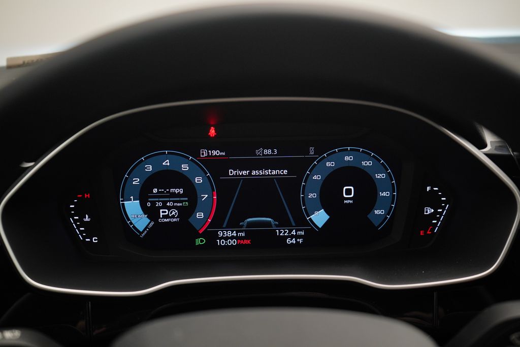 Thumbnail: 2025 Audi Q3 - 10