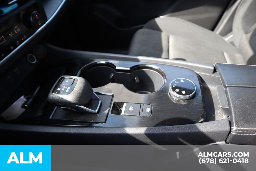 Used 2025 Silver Nissan SV image 31