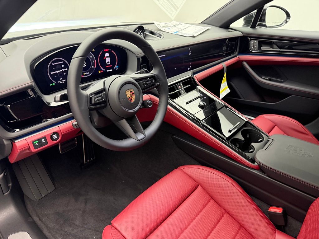 Thumbnail: 2026 Porsche Panamera - 4