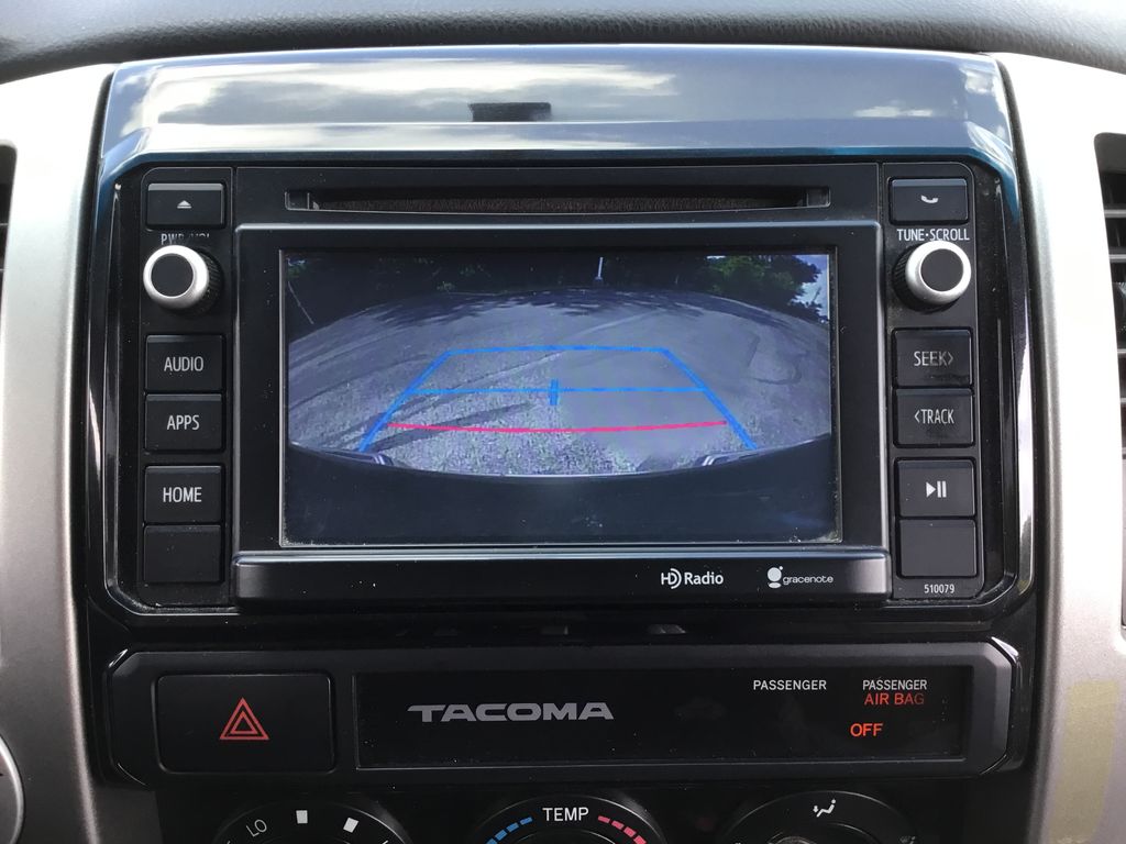 Thumbnail: 2015 Toyota Tacoma - 11