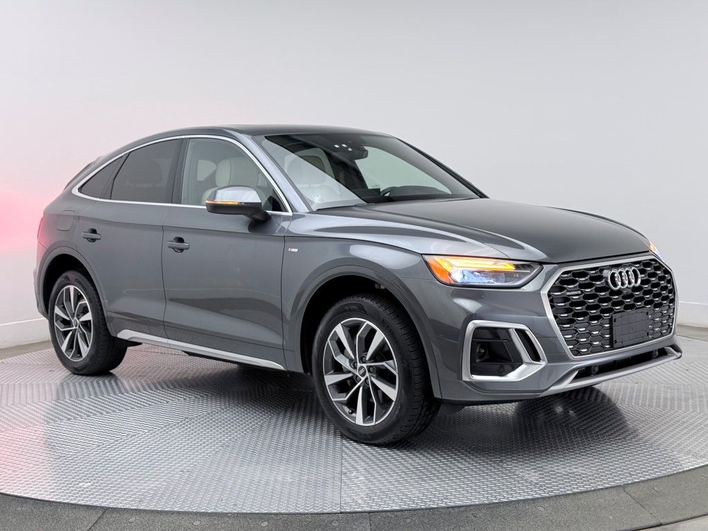Thumbnail: 2022 Audi Q5 - 4