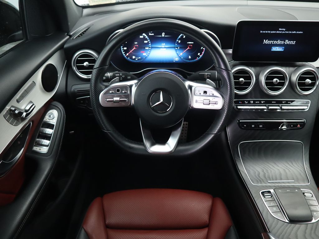 Thumbnail: 2022 Mercedes-Benz GLC - 10