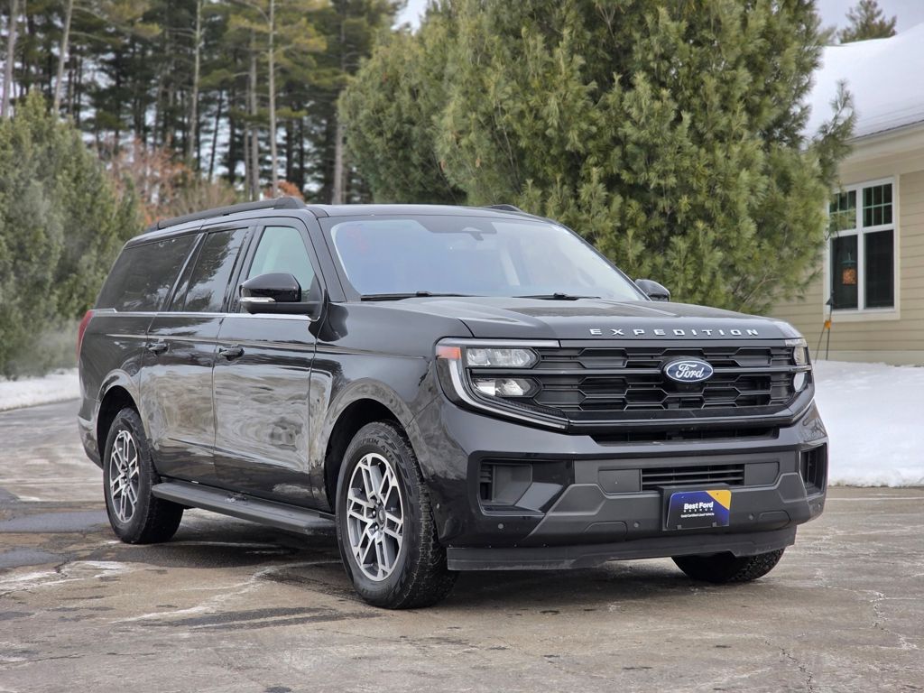 2025 Ford Expedition MAX Active 4WD