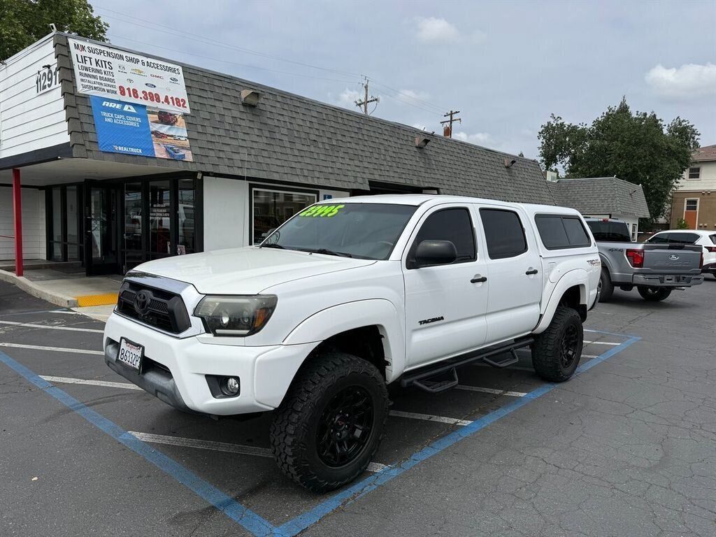 Super White 2013 Toyota Tacoma Pickup Truck 4X2 5-Speed Automatic Overdrive