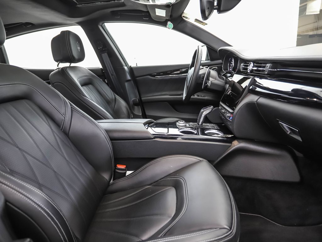 Thumbnail: 2022 Maserati Quattroporte - 32