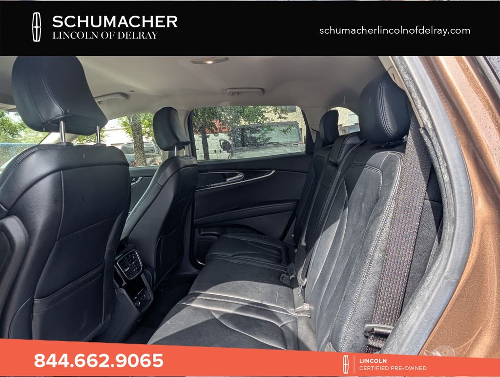 used 2022 Lincoln Nautilus car, priced at $24,398