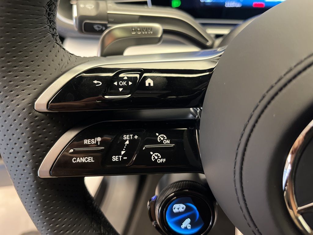 Thumbnail: 2026 Mercedes-Benz GLE - 14