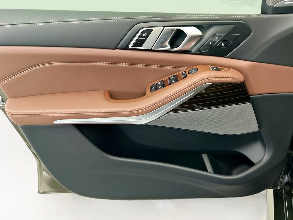 Thumbnail: 2026 BMW X5 - 23