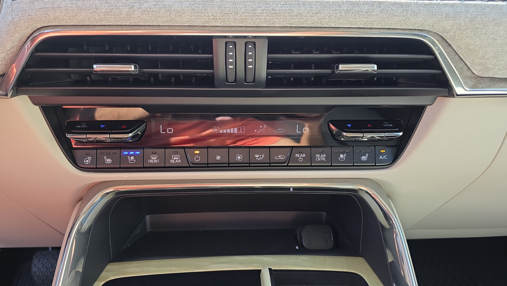 2024 Mazda CX-90 3.3 Turbo S Premium Plus Silver at Rochrich Mazda