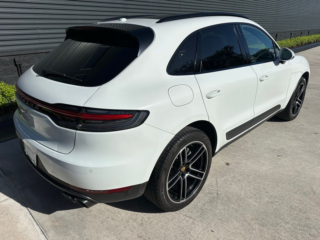 Thumbnail: 2020 Porsche Macan - 9