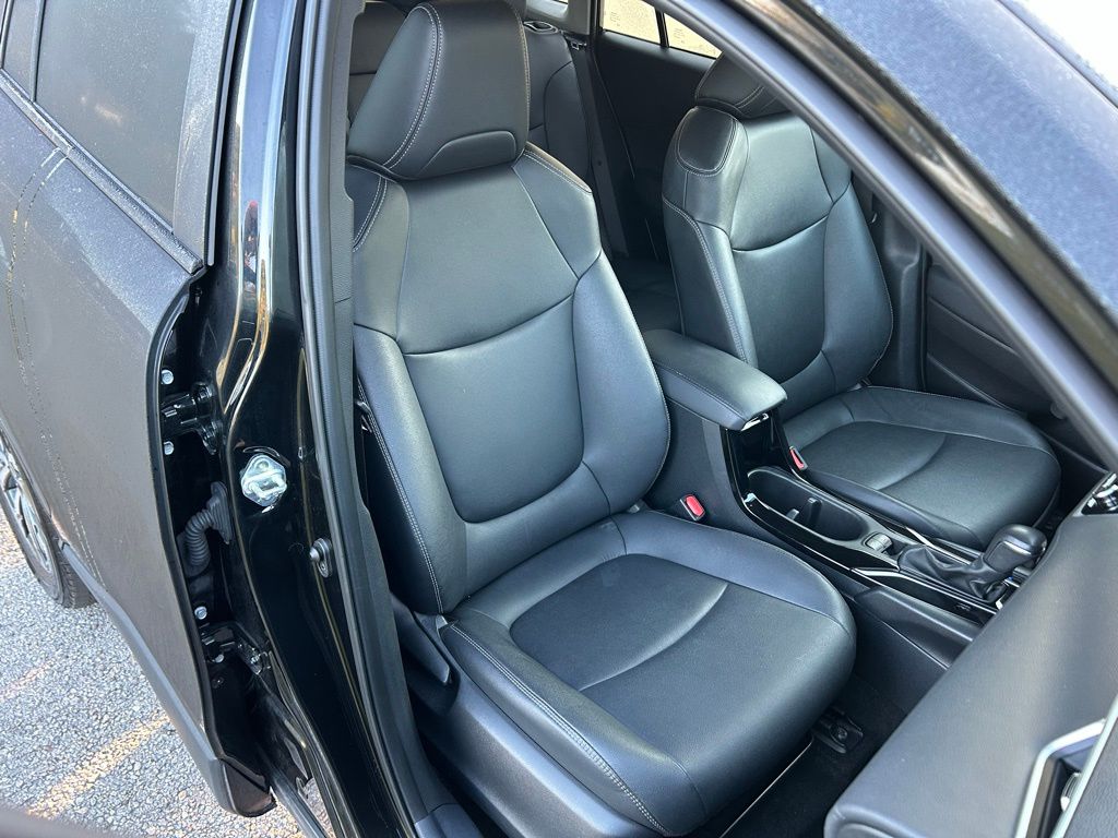 Thumbnail: 2024 Toyota Corolla Cross - 15