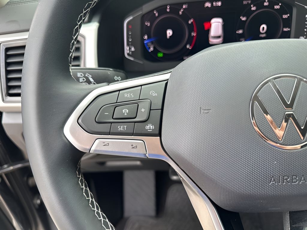 Used Car 2022 Volkswagen Atlas  3.6l V6 Se W/technology For Sale Under $30,000 In Austin, Texas