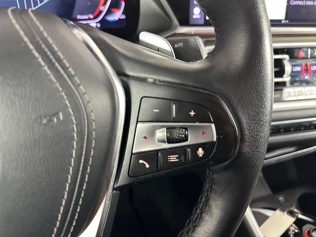 Thumbnail: 2021 BMW X6 - 17