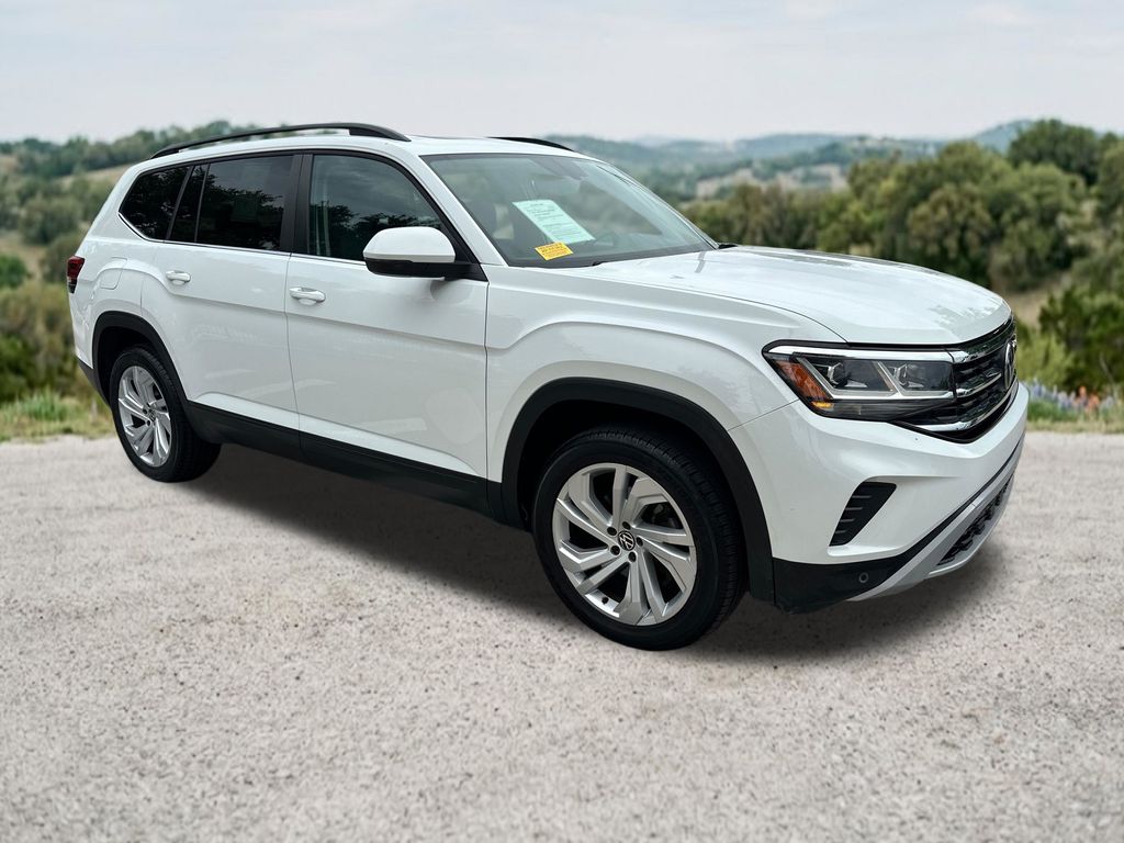 Pure White 2021 Volkswagen Atlas V6 SE FWD with Technology SUV / Crossover Front-Wheel Drive 8-Speed Automatic