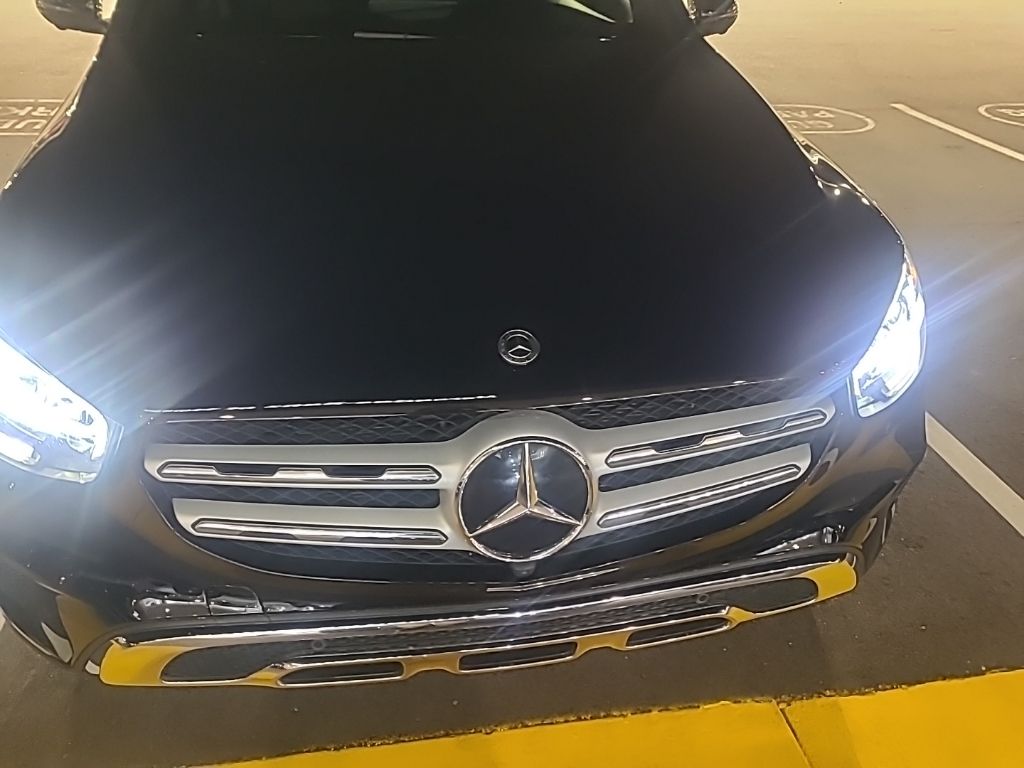 Thumbnail: 2022 Mercedes-Benz GLC - 2