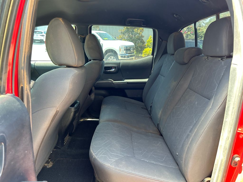 Used 2016  Toyota  image 10
