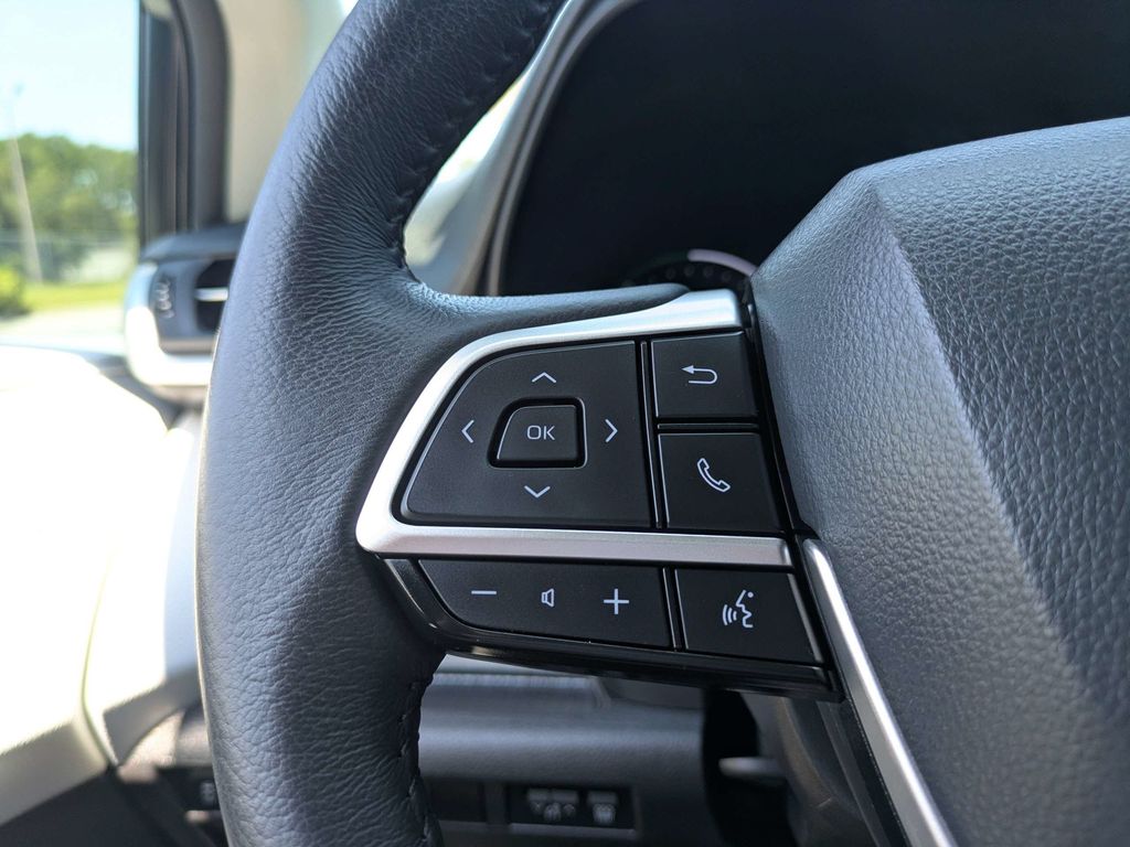 Used 2025 Toyota Sienna Van