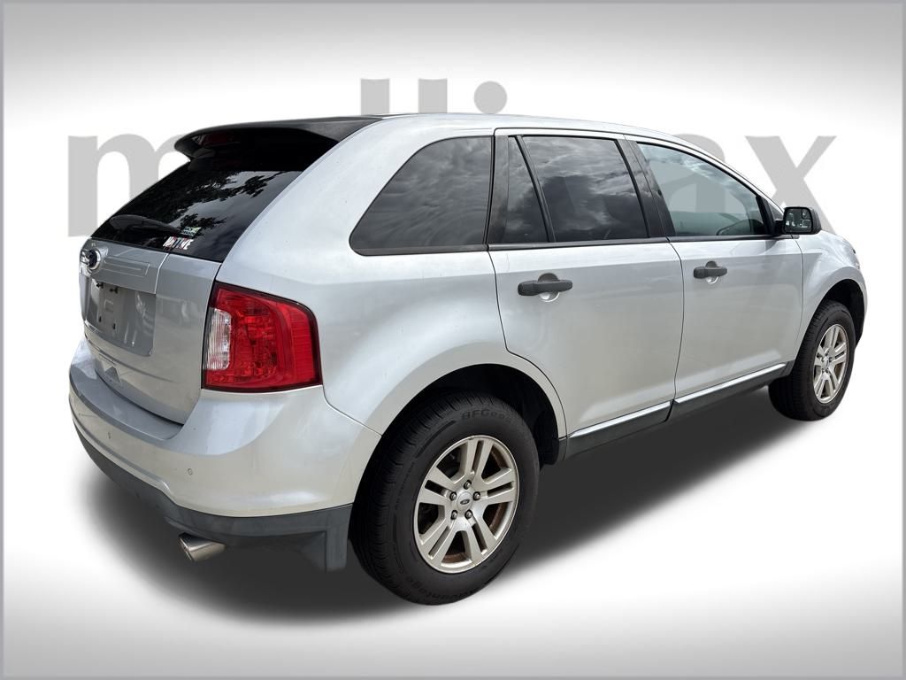 2011 Ford Edge SE photo 3