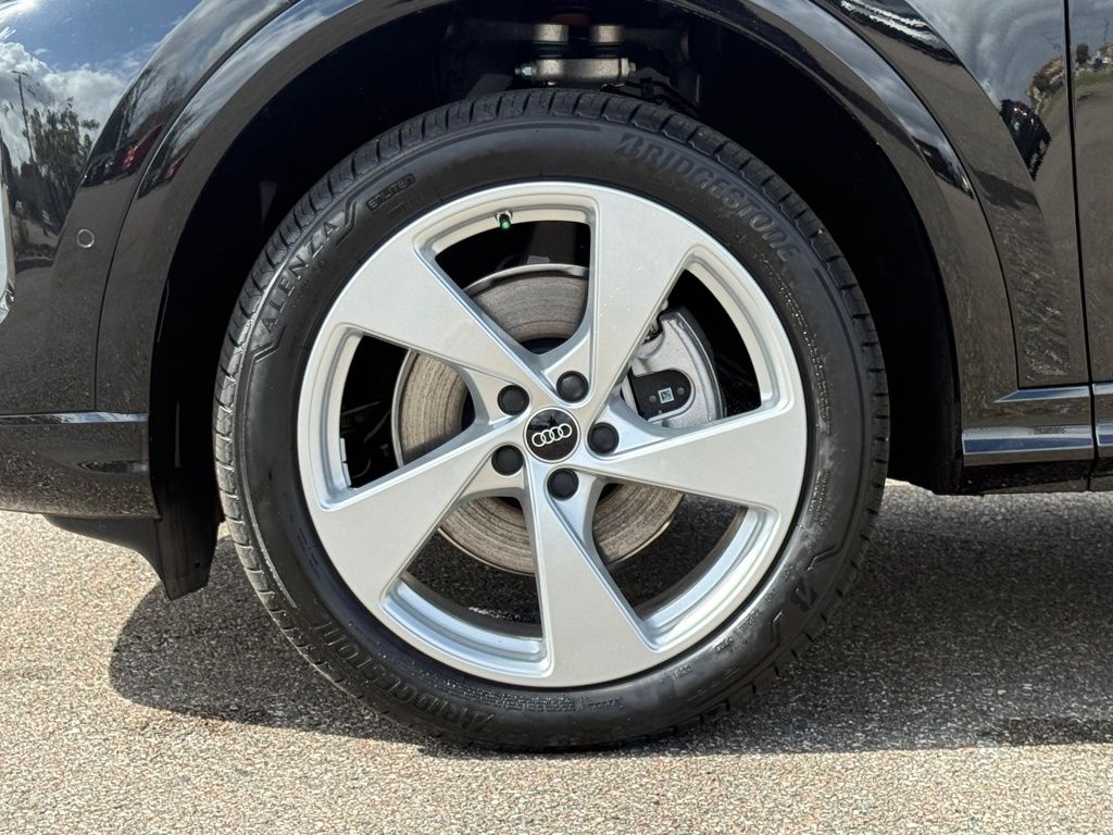 New 2025 Black Audi 2.0T Premium Plus image 40