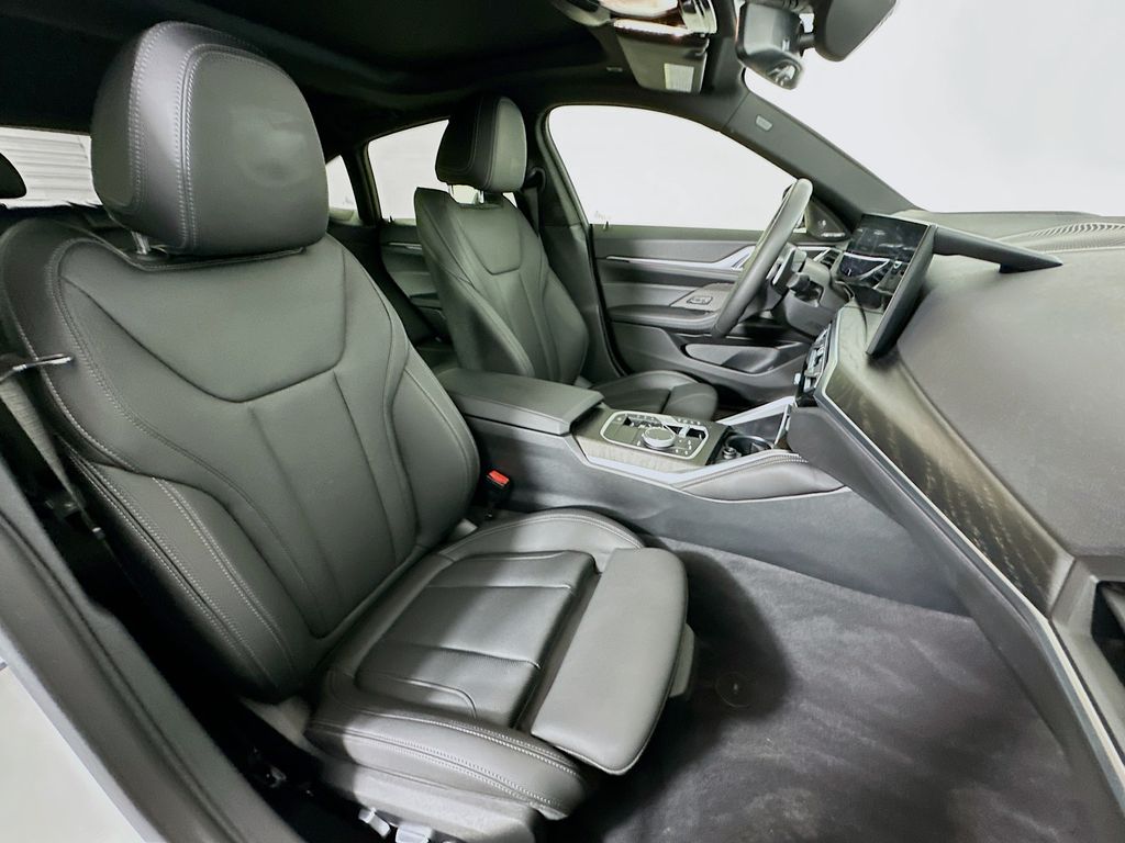 Thumbnail: 2024 BMW 4 Series - 29