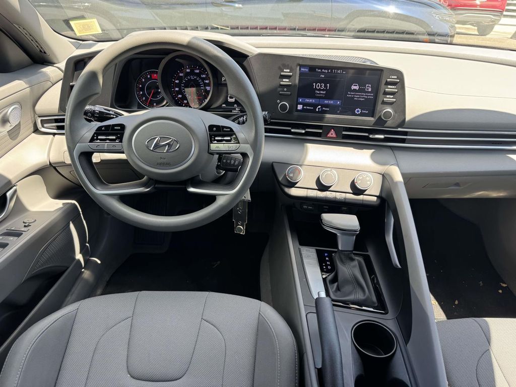 Used 2023 Hyundai Elantra Sedan