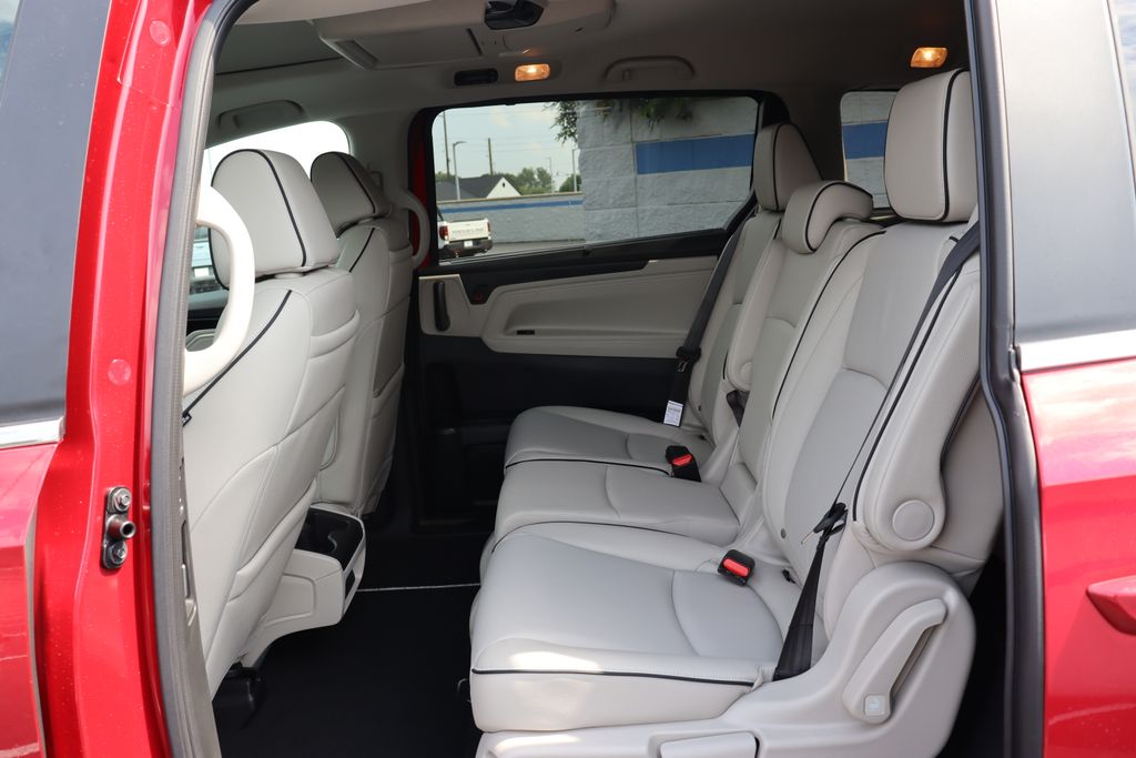 Thumbnail: 2026 Honda Odyssey - 11