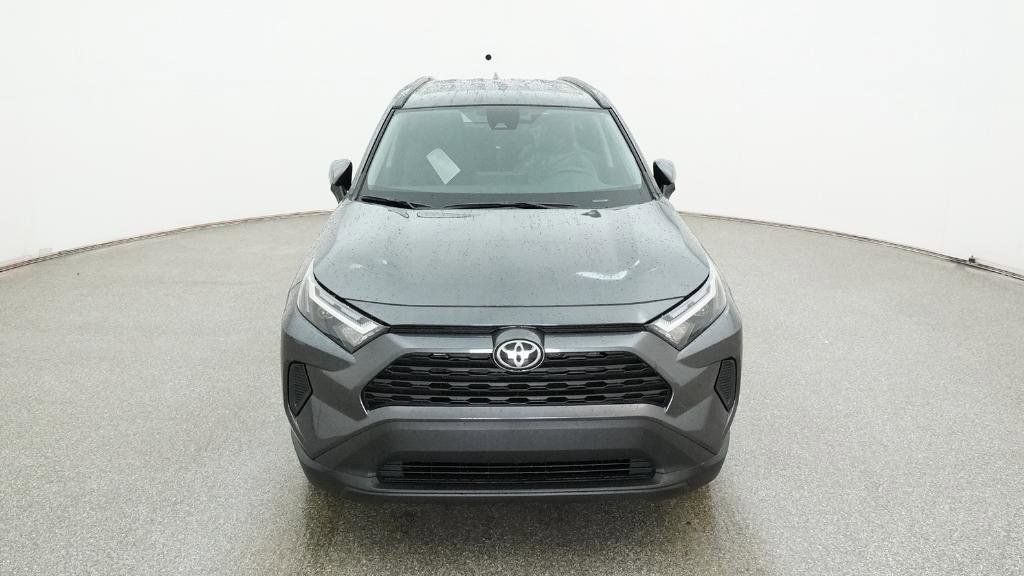 2025 Toyota RAV4 XLE 10