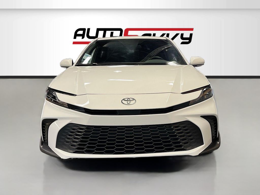 Used 2025 Ice Toyota SE image 2