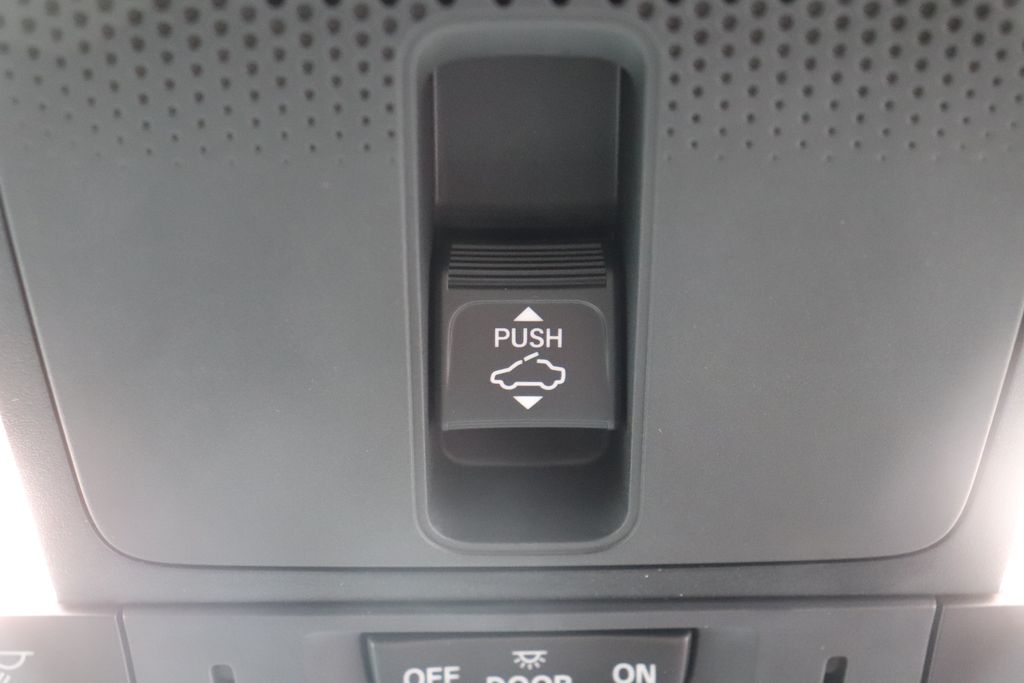 2025 Honda CR-V Sport Touring 29