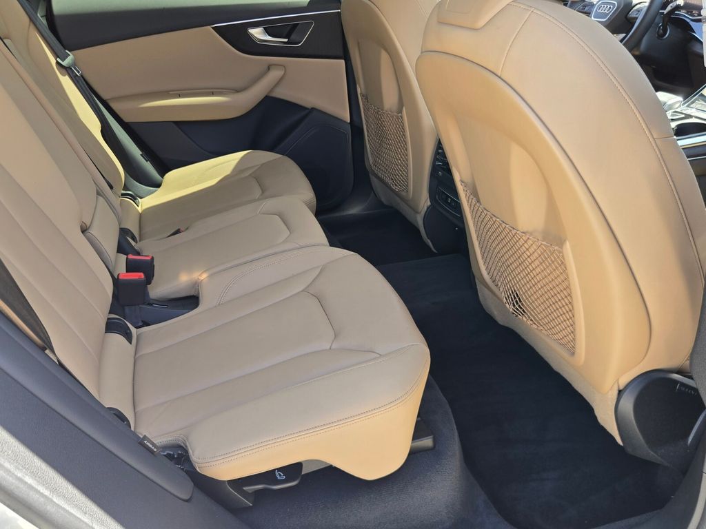 2023 Audi Q8 - $38,735