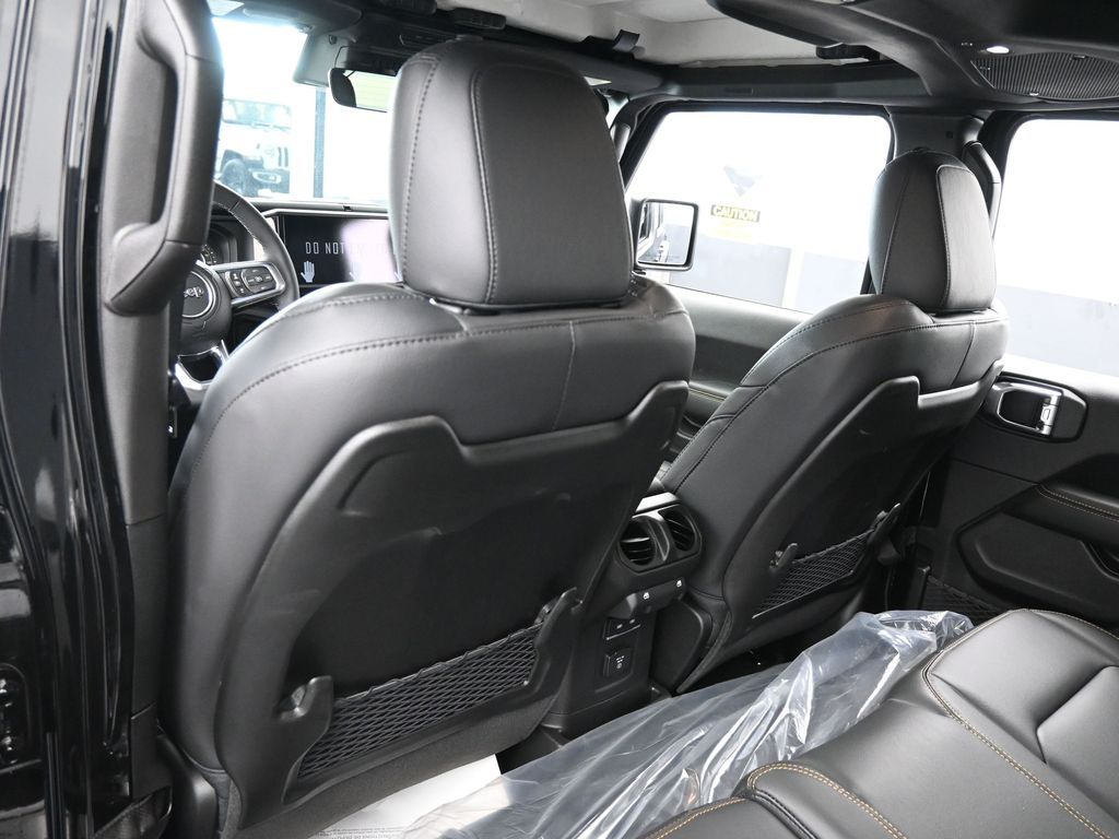 New 2025 Black Clearcoat Jeep Sahara image 29