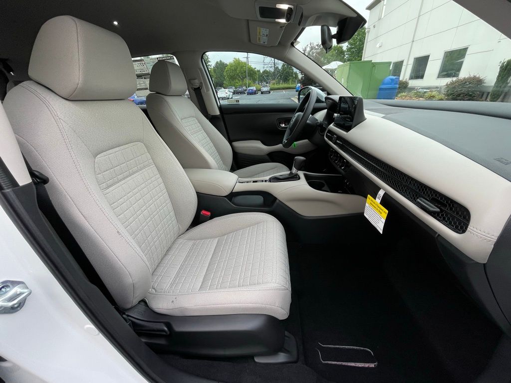 Thumbnail: 2026 Honda HR-V - 32