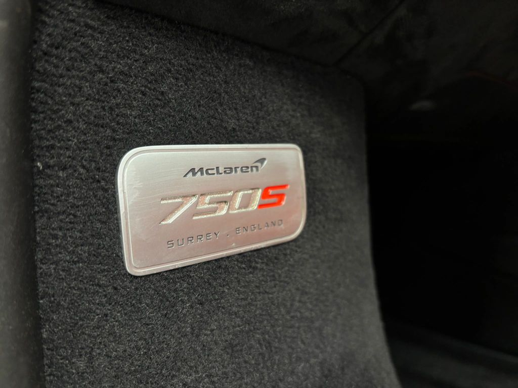 2024 McLaren 750S