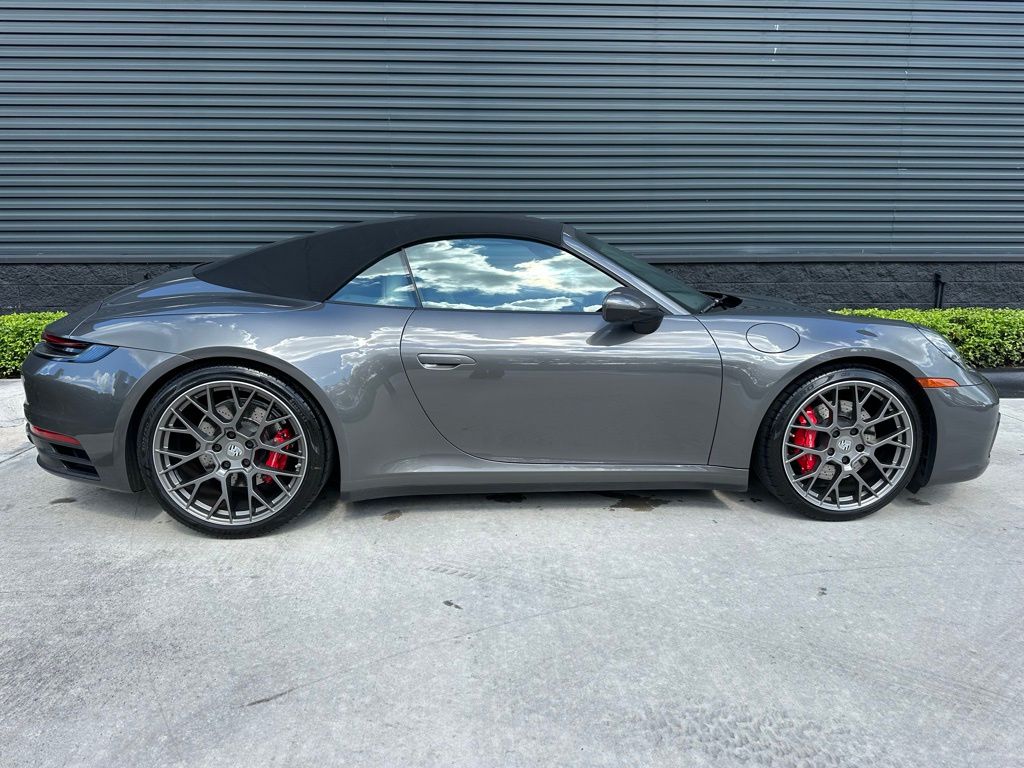 Thumbnail: 2020 Porsche 911 - 12