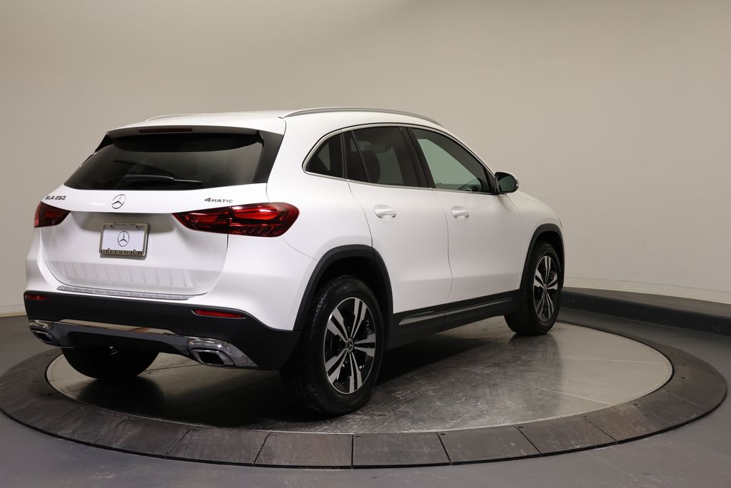 Thumbnail: 2026 Mercedes-Benz GLA - 7