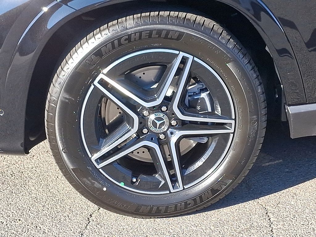 Thumbnail: 2026 Mercedes-Benz GLE - 5