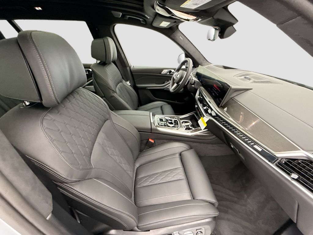 Thumbnail: 2027 BMW X7 - 19