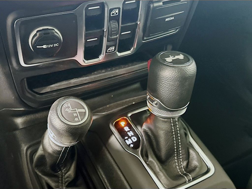 New 2025 Black Jeep Sahara image 12