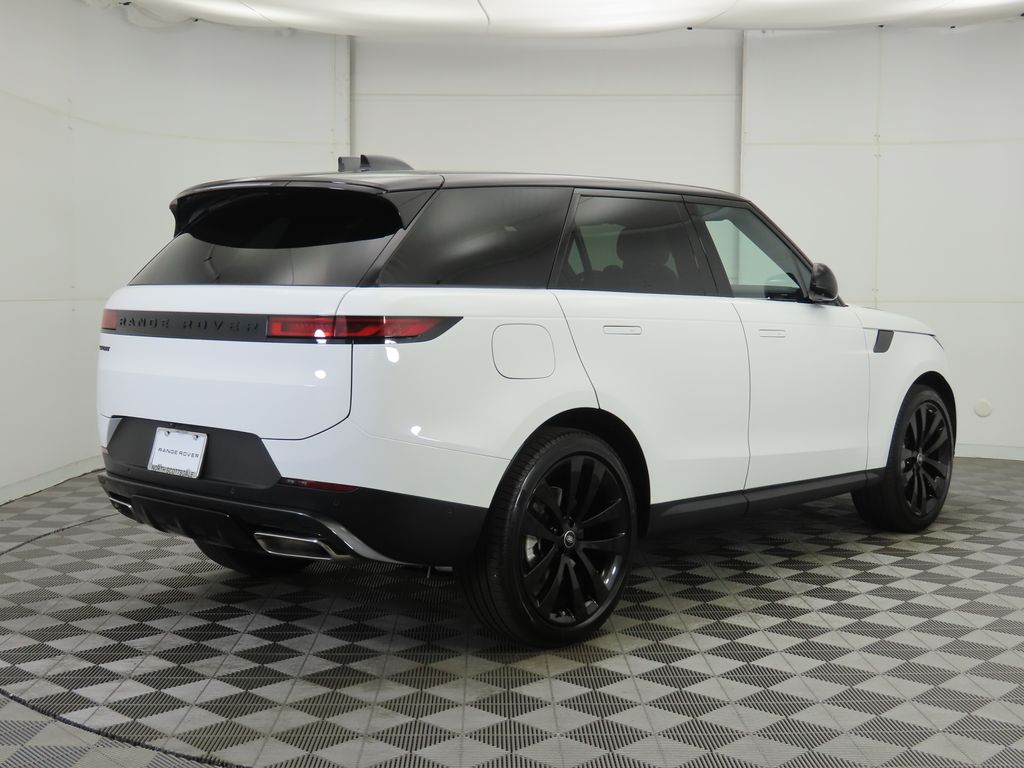 Thumbnail: 2025 Land Rover Range Rover Sport - 5