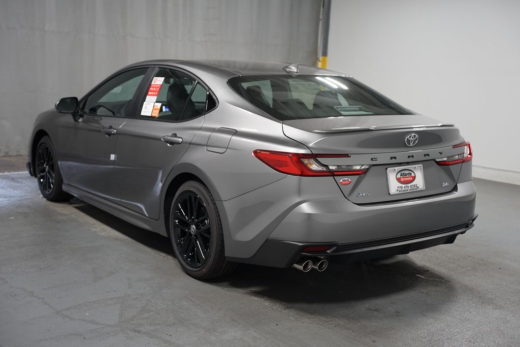 2025 Toyota Camry SE 6