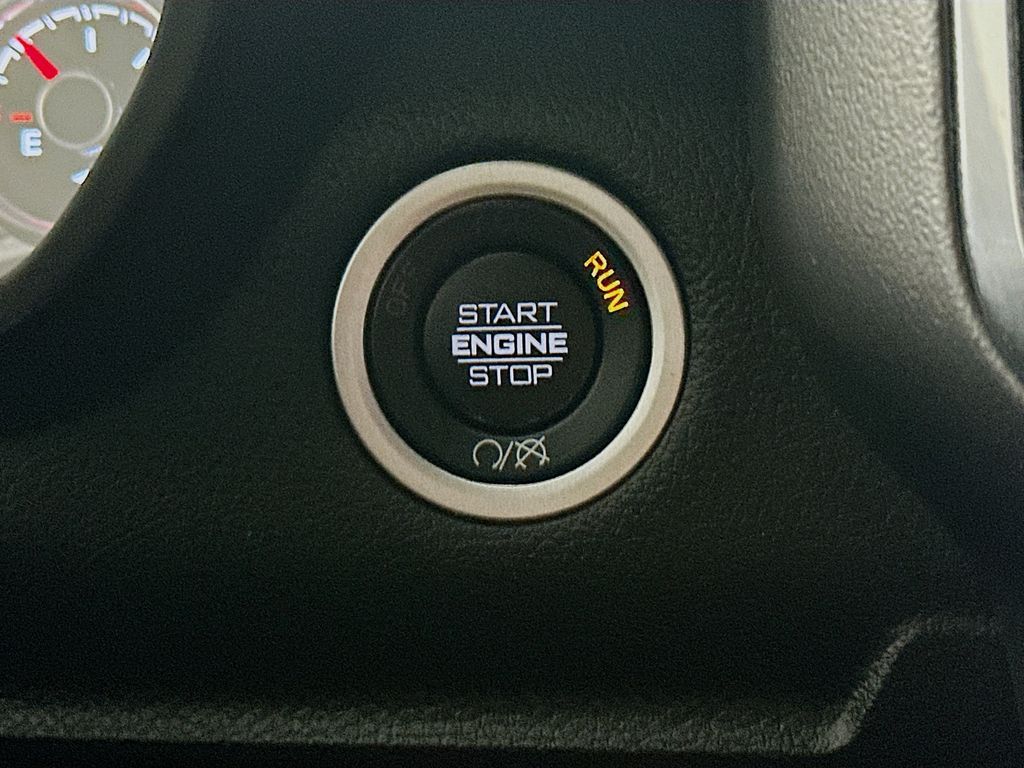 Used 2024 Red Ram Laramie image 27