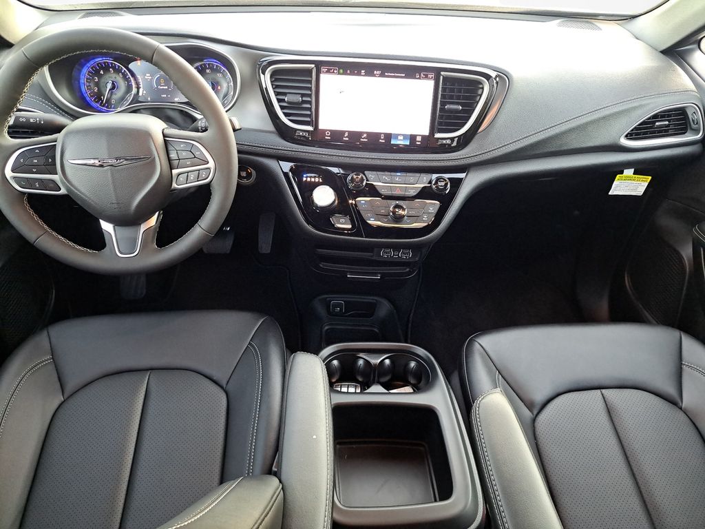 New Car 2025 Chrysler Pacifica  For Sale Under $40,000 In Austin, Texas