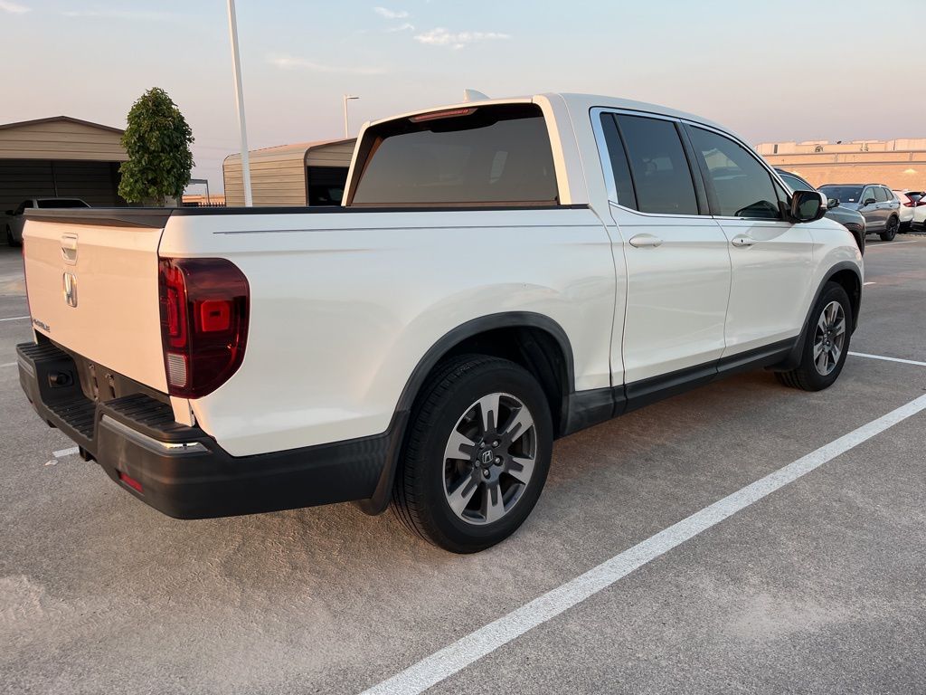 Thumbnail: 2018 Honda Ridgeline - 3