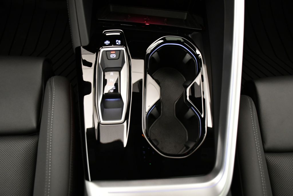 Thumbnail: 2025 Audi Q5 - 29