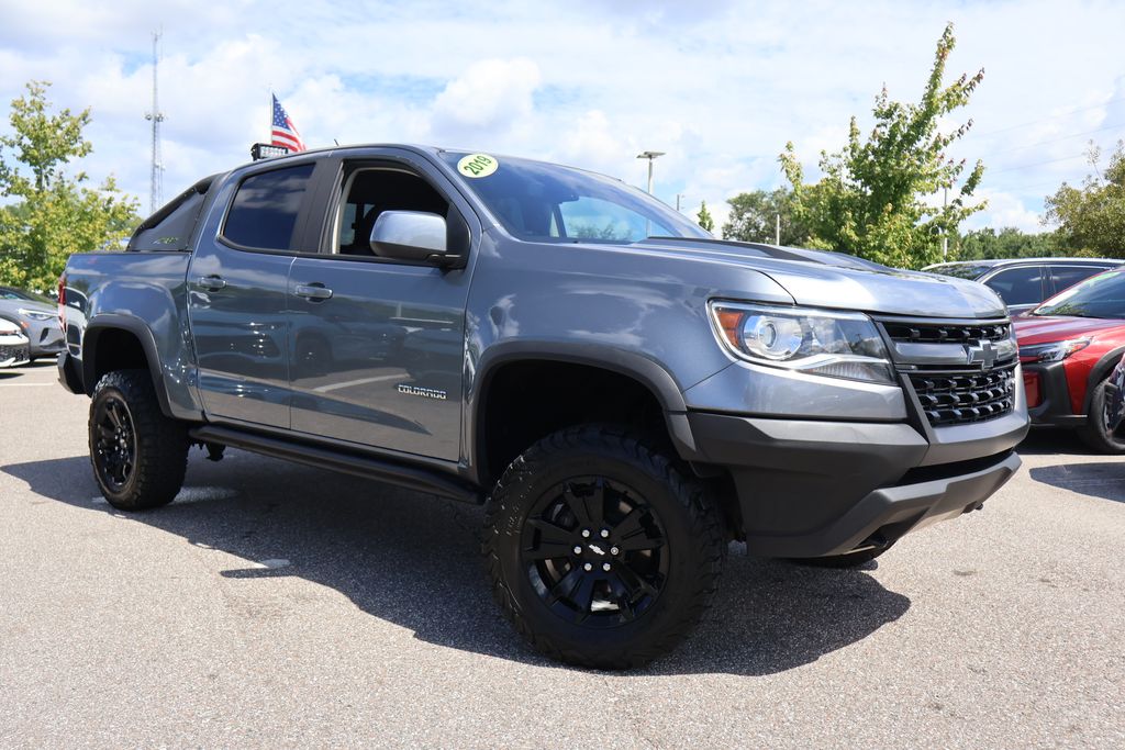 Gray (Satin Steel Metallic) 2019 Chevrolet Colorado Pickup Truck Four-Wheel Drive 8-Speed Automatic