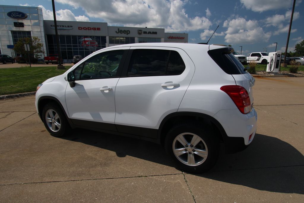 Used 2022 Chevrolet Trax SUV