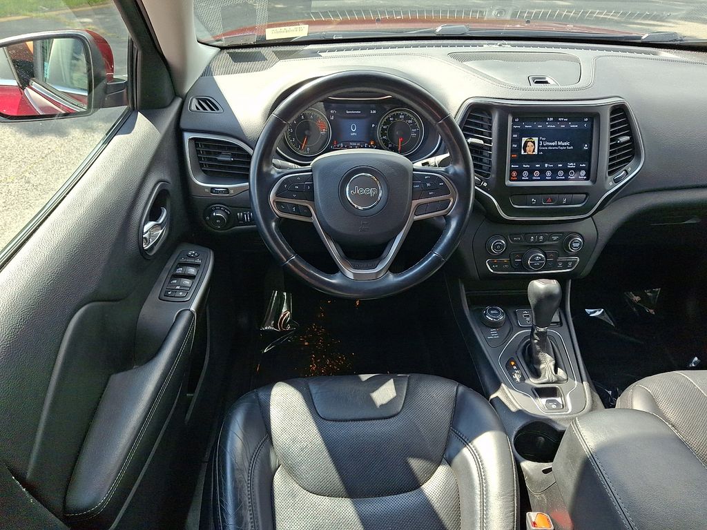 Thumbnail: 2021 Jeep Cherokee - 11
