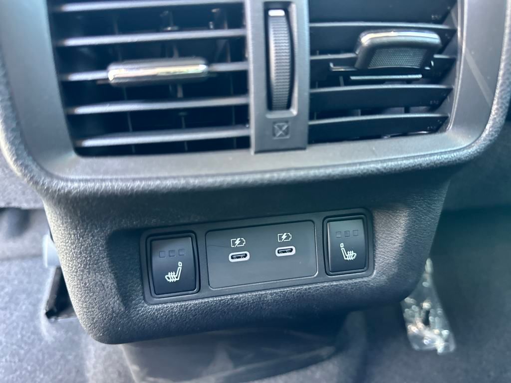 2025 Nissan Murano Platinum photo