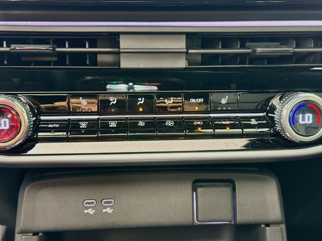 2025 Honda Prologue Touring photo