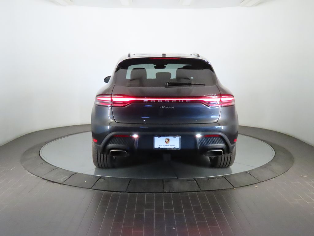 Thumbnail: 2026 Porsche Macan - 6